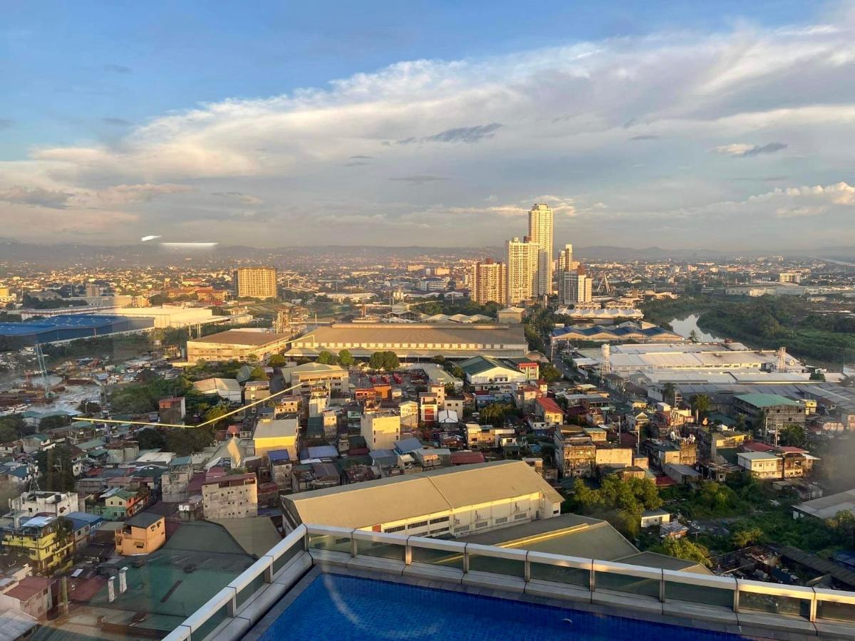 Classy 2Br Suite At Eastwood City With Pool And City Skyline View Manila Exterior photo